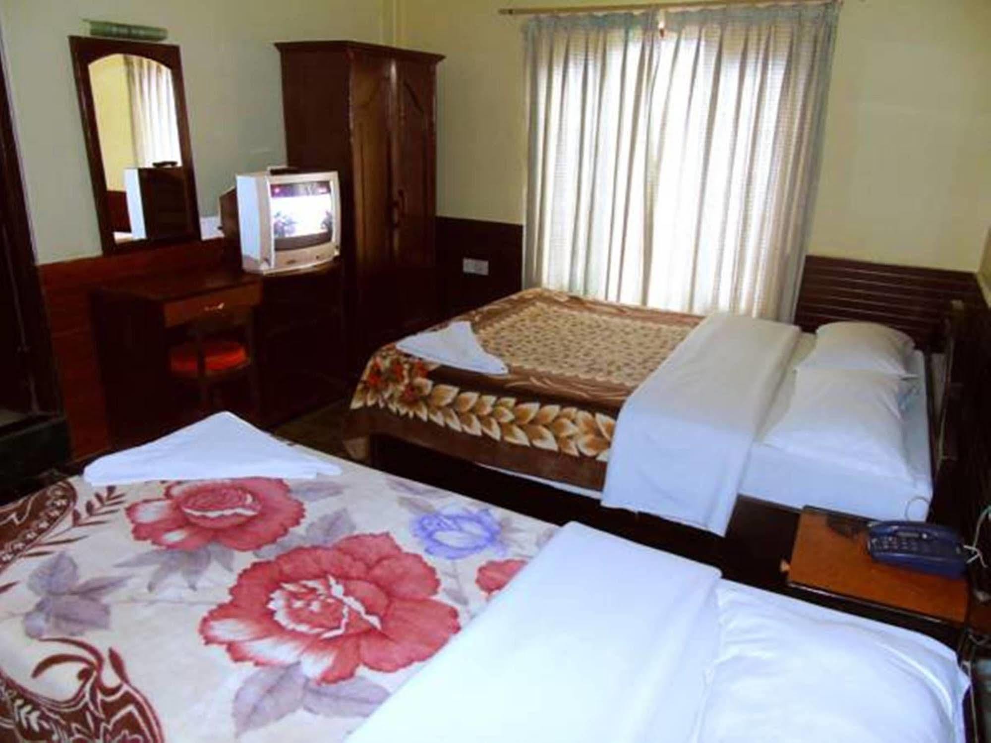 Hotel Trip Покхара Экстерьер фото