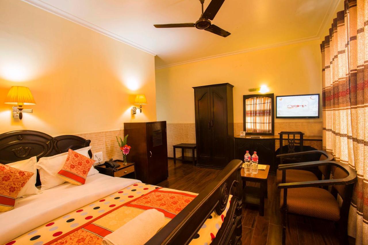 Hotel Trip Покхара Экстерьер фото